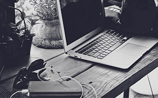 意甲球迷建议：米兰俱乐部应该用莱奥换回托纳利，这样可以实现双赢